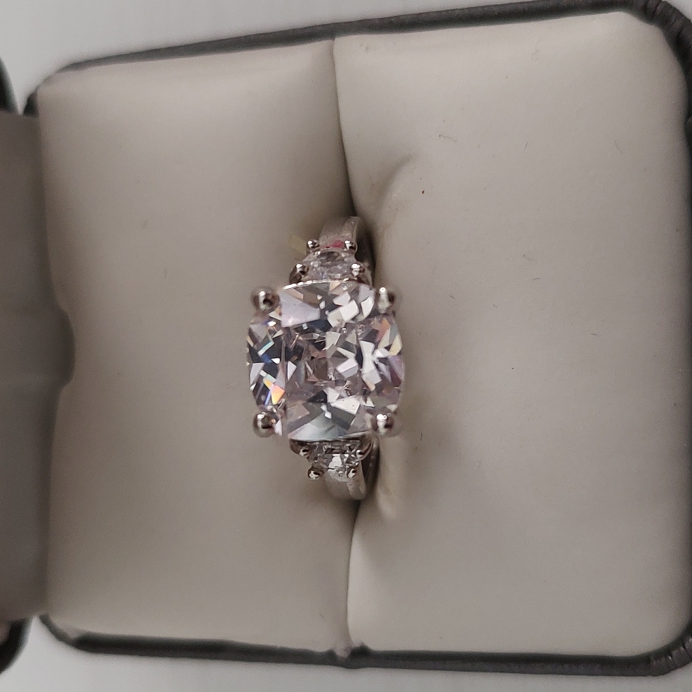 Costume Solitaire Ring